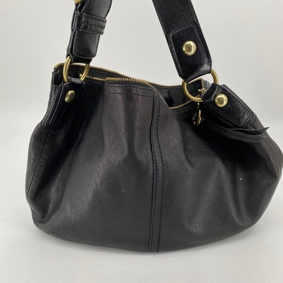 Coach Black Leather Shoulder Bag | Gold Hardware Detail